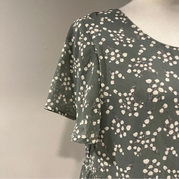 Mikarose Floral Print short sleeve Tiered mini Dress size small - Picture 3 of 13